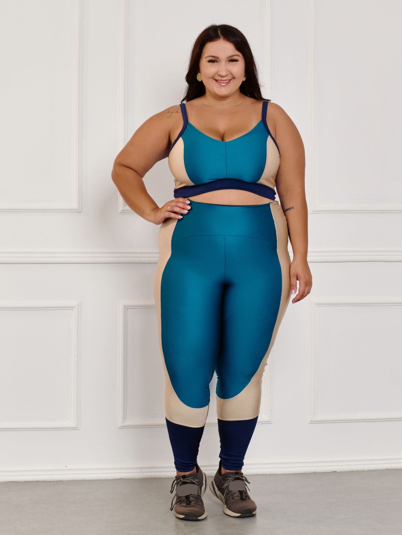 Conjunto Fitness Brilhoso Legging + Top S/bojo Plus Size