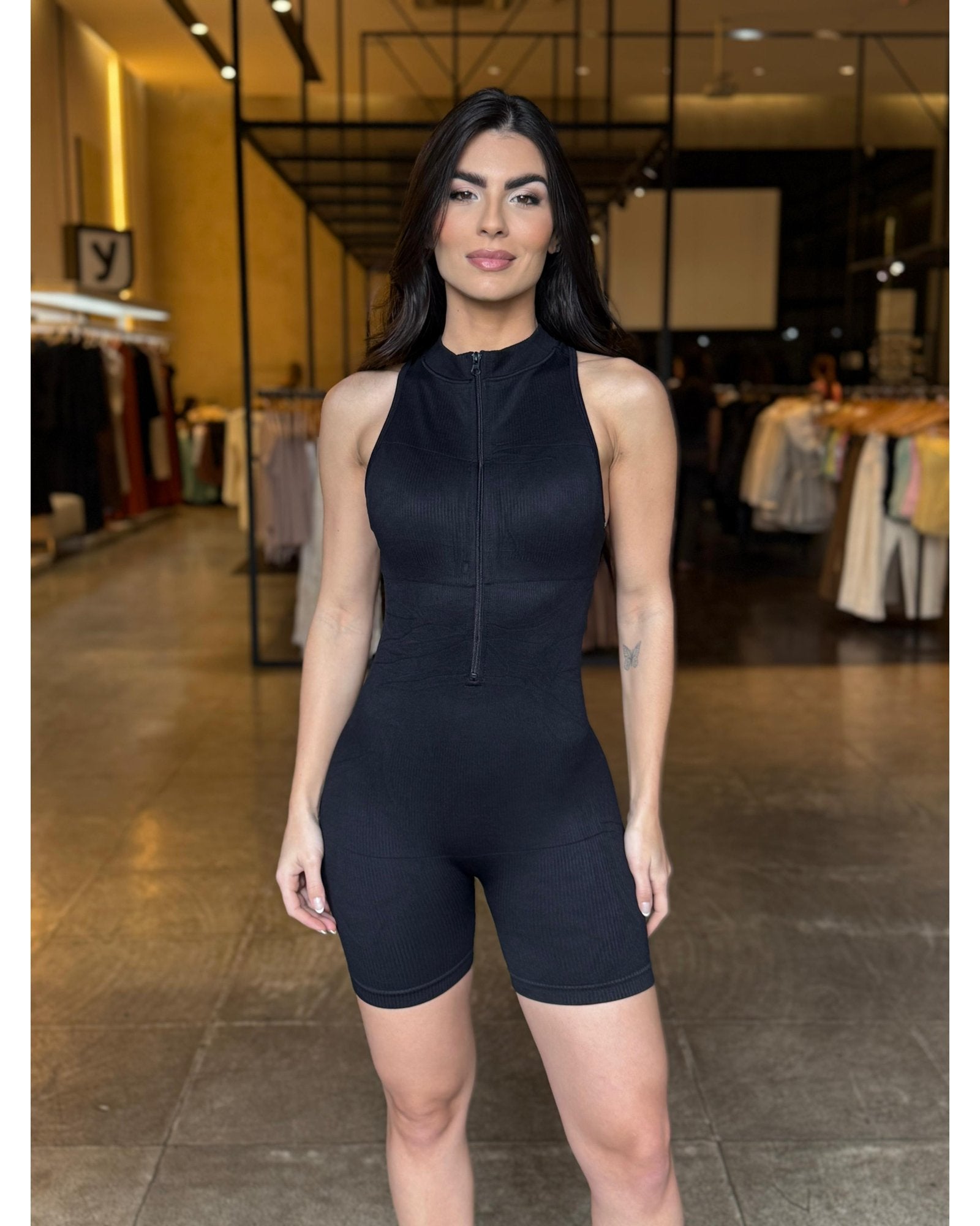 Macaquinho com Ziper Canelado