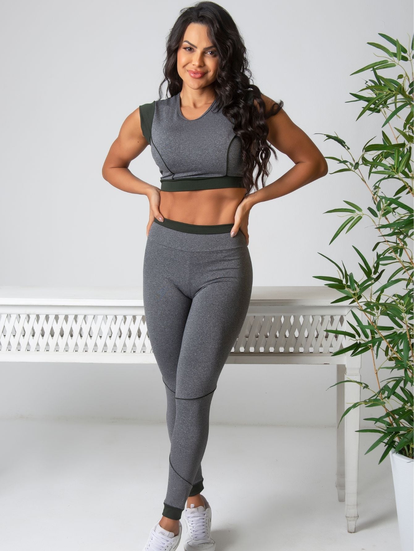 Conjunto Detalhe Vivo (Calça + Top S/Bojo)