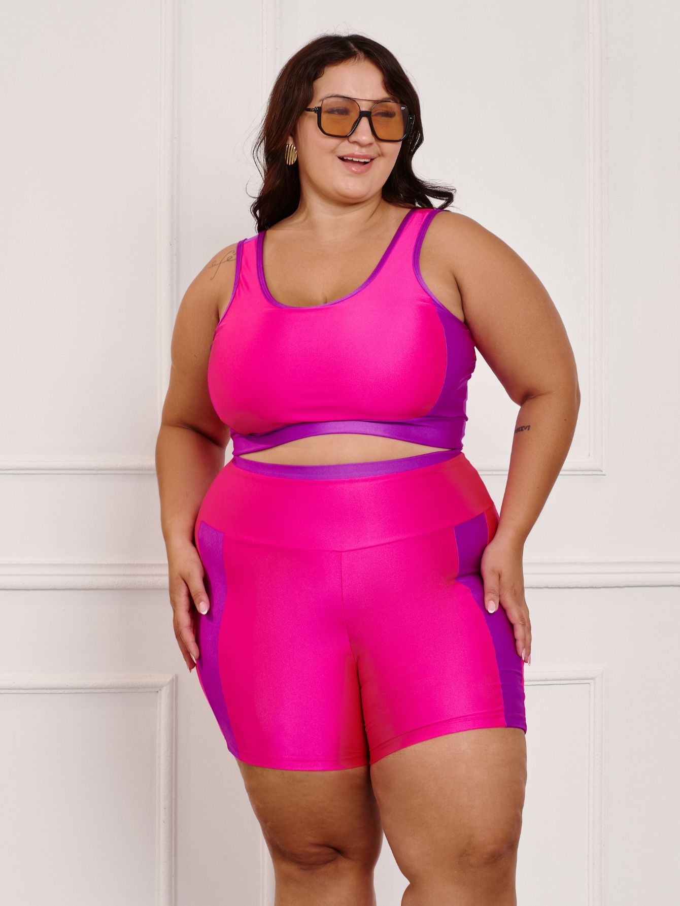 Conjunto Fitness Brilhoso Bermuda + Top S/bojo Plus Size