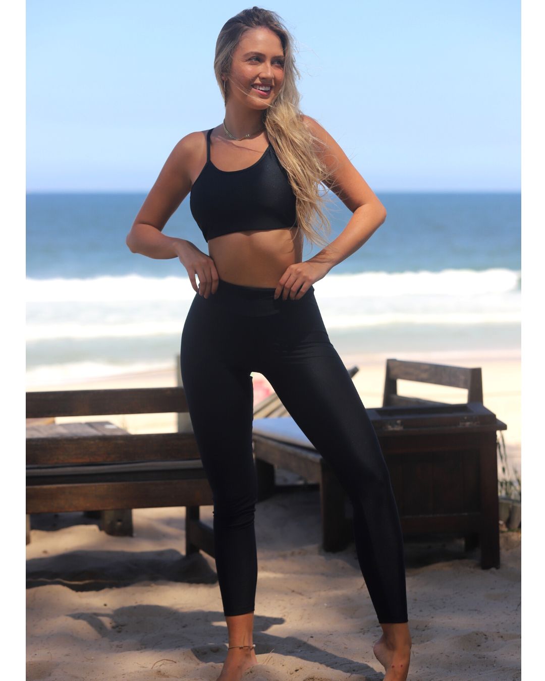 Conjunto Brilhoso (Calça + Top C/Bojo)