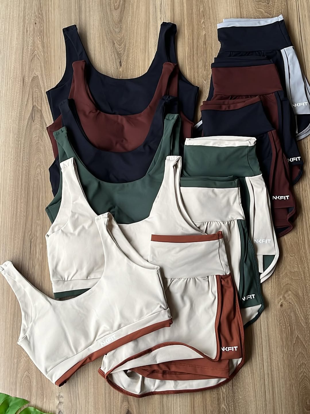 Trio Fitness- Top, short e jaqueta